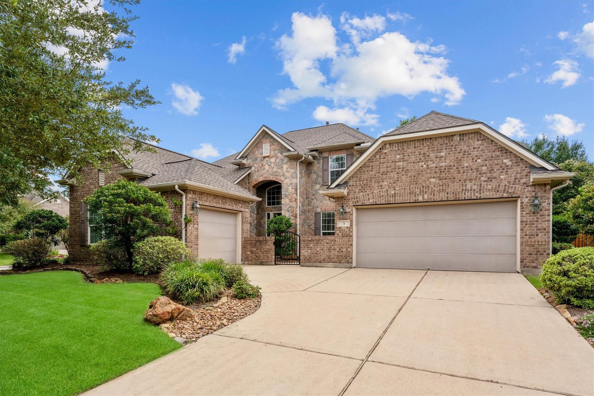 3 Indigo Bunting Place
