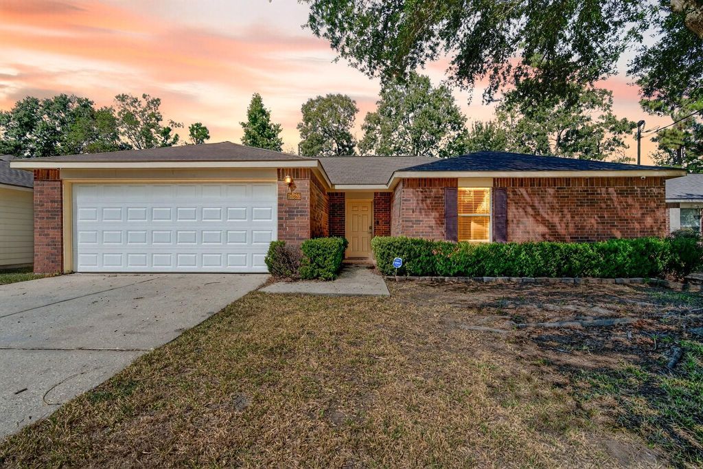 Photo of 16289 Sun View Lane, Conroe, TX 77302 (MLS # 29523754)