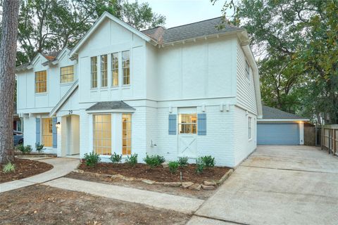 Photo of 29 Devonshire Drive, Conroe, TX 77304 (MLS # 37889845)
