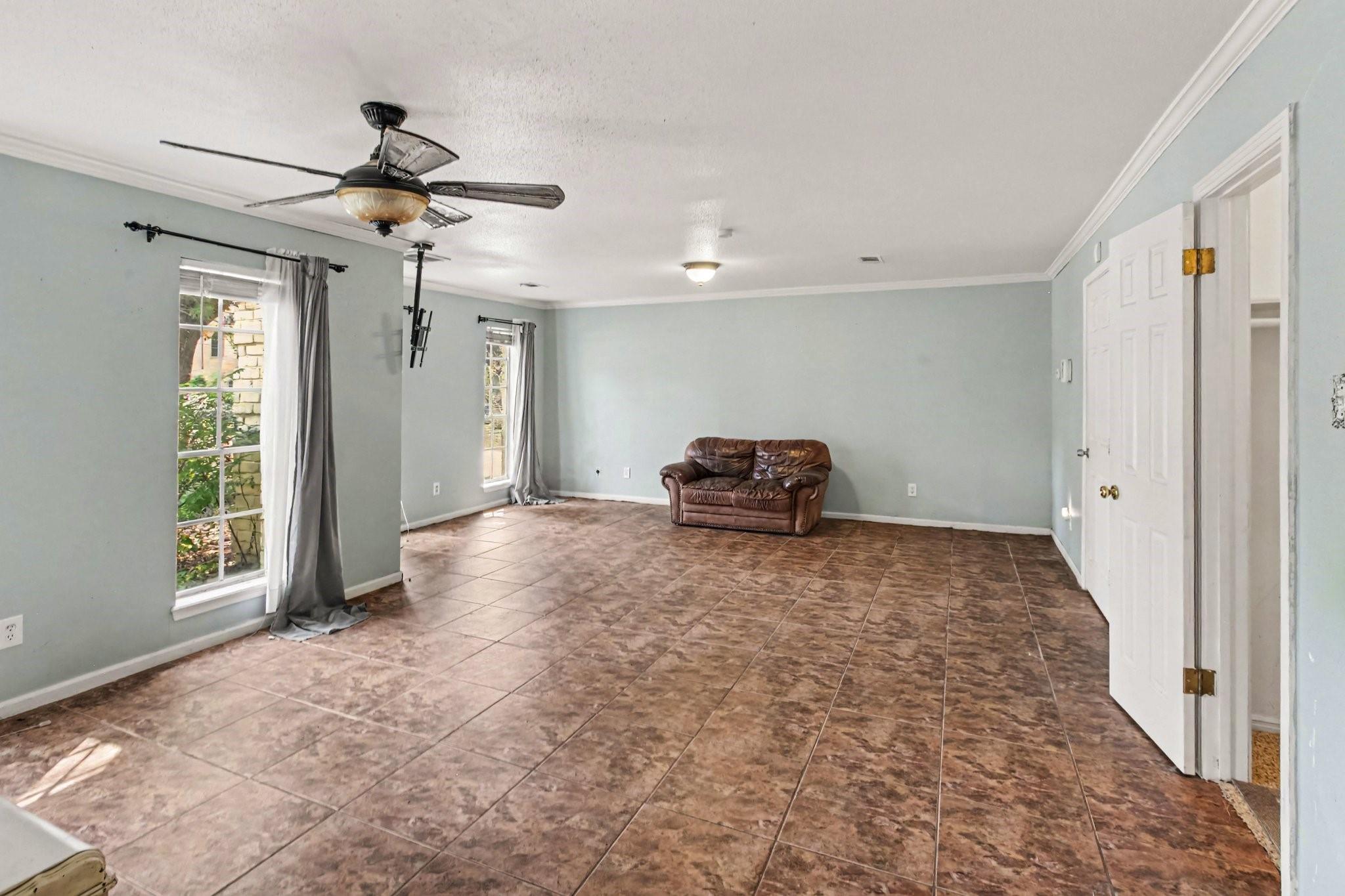 17807 Loring Lane