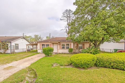 Photo of 7601 Delavan Drive, Houston, TX 77028 (MLS # 93552694)