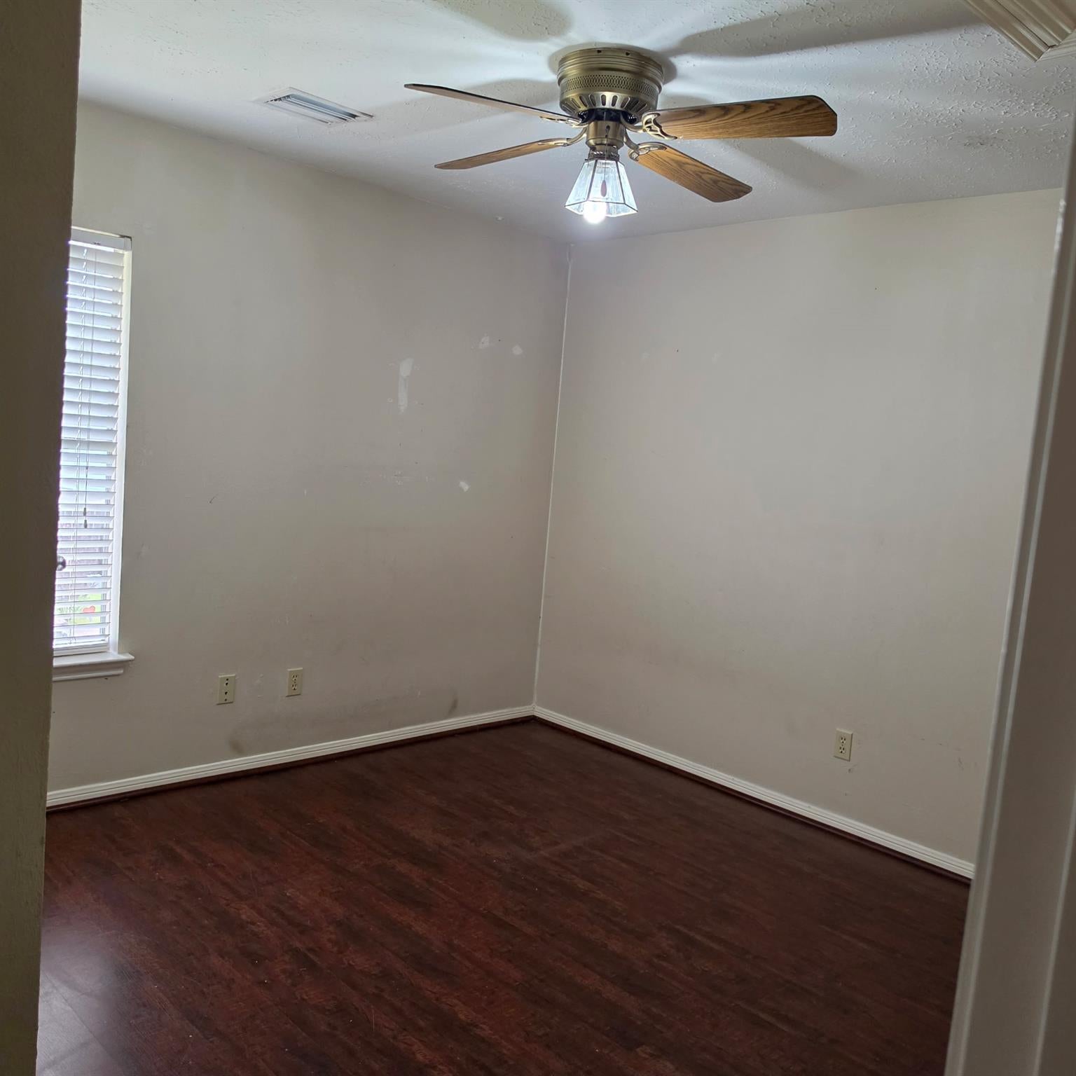 1806 Northcliff Place