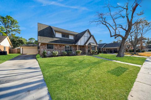 Photo of 8014 Green Devon Drive, Houston, TX 77095 (MLS # 48917203)