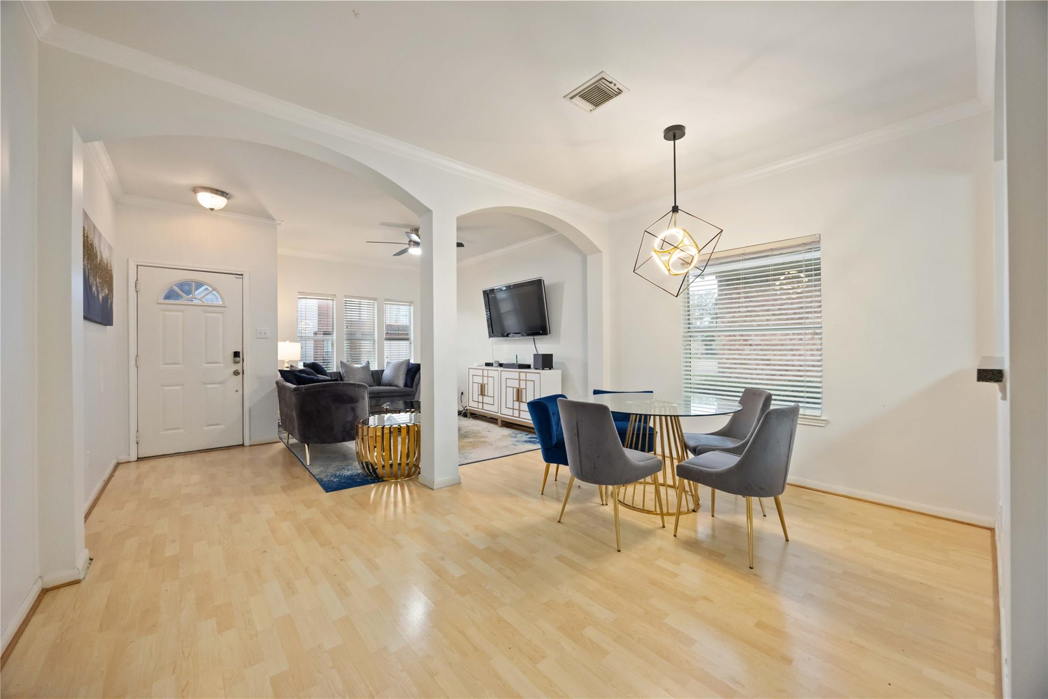 1922 Shady Oaks Court