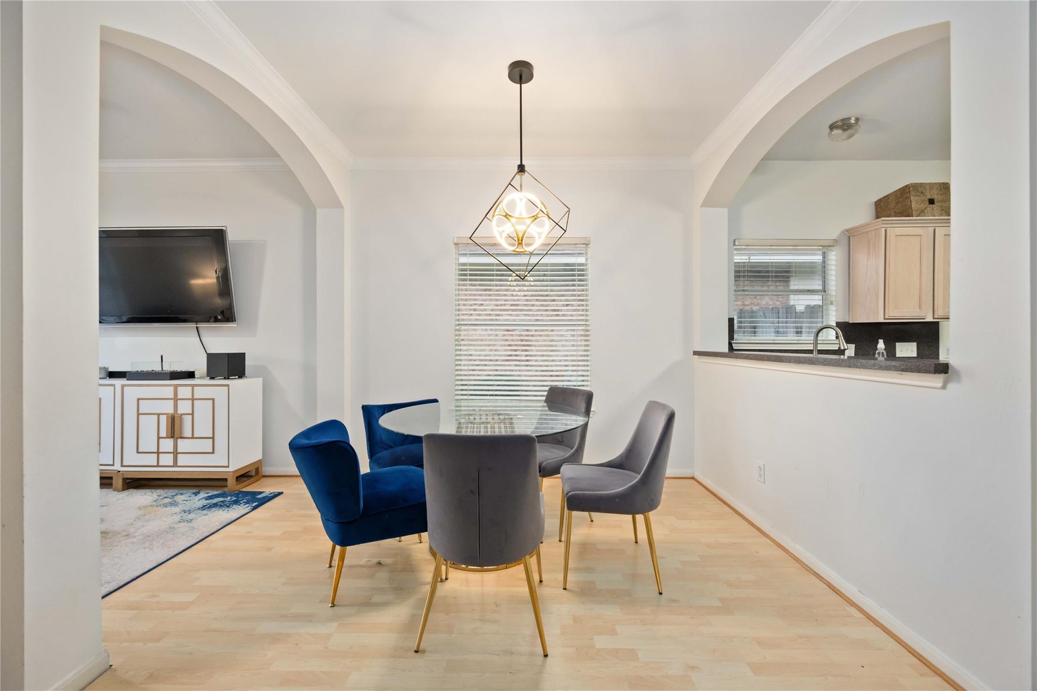 1922 Shady Oaks Court