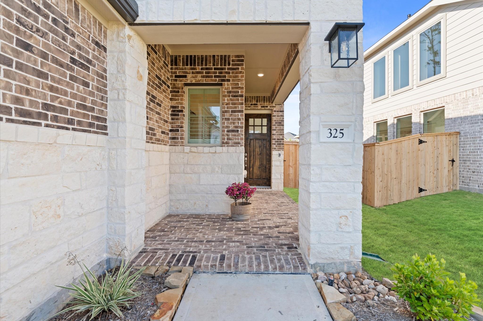 325 Mallorn Lane