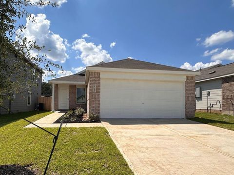 Photo of 31457 Moore Road, Magnolia, TX 77354 (MLS # 34090379) Photo of 31457 Moore Road, Magnolia, TX 77354 (MLS # 34090379)