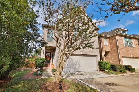 Photo of 3130 Heritage Creek Terrace, Houston, TX 77008 (MLS # 60544198)