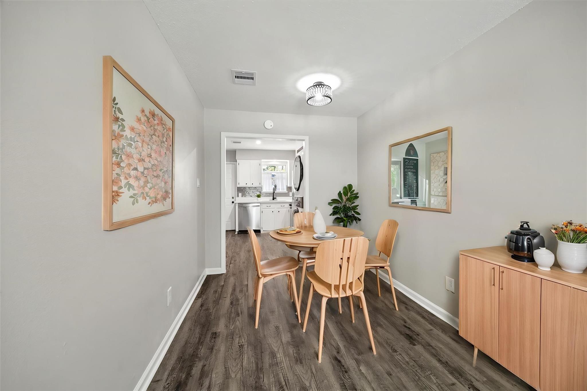 197 W Tri Oaks Lane 197