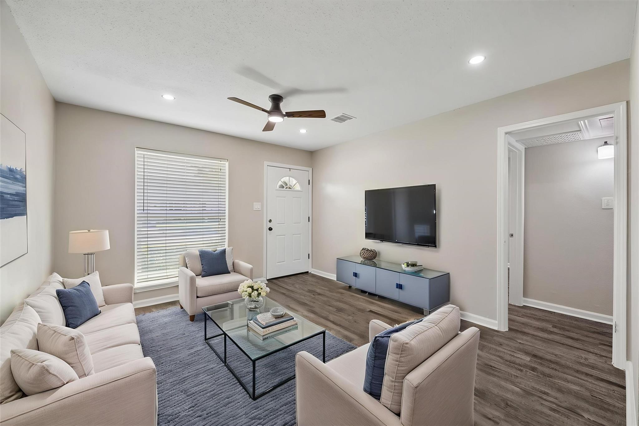 197 W Tri Oaks Lane 197