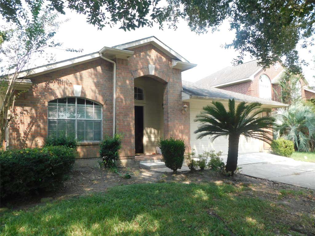 Photo of 3334 Pebble Beach Lane, Pearland, TX 77584 (MLS # 24087860)