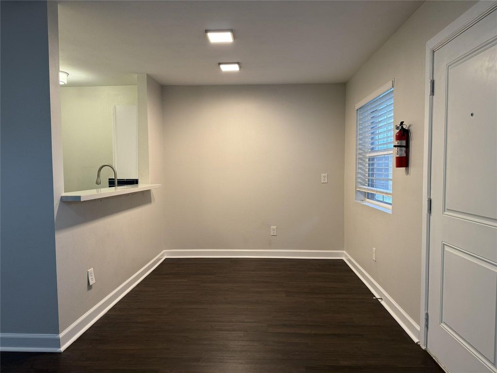 Photo of 1824 Thonig Road #10, Houston, TX 77055 (MLS # 87369061)