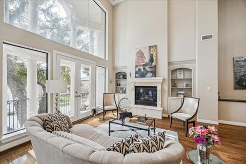 Tiny photo for 6506 Rodrigo Street, Houston, TX 77007 (MLS # 25122824)