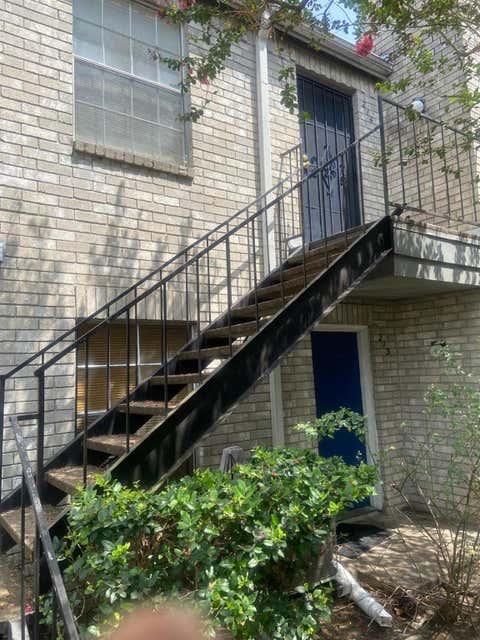 Photo of 9700 Leawood Boulevard #214, Houston, TX 77099 (MLS # 2643688)