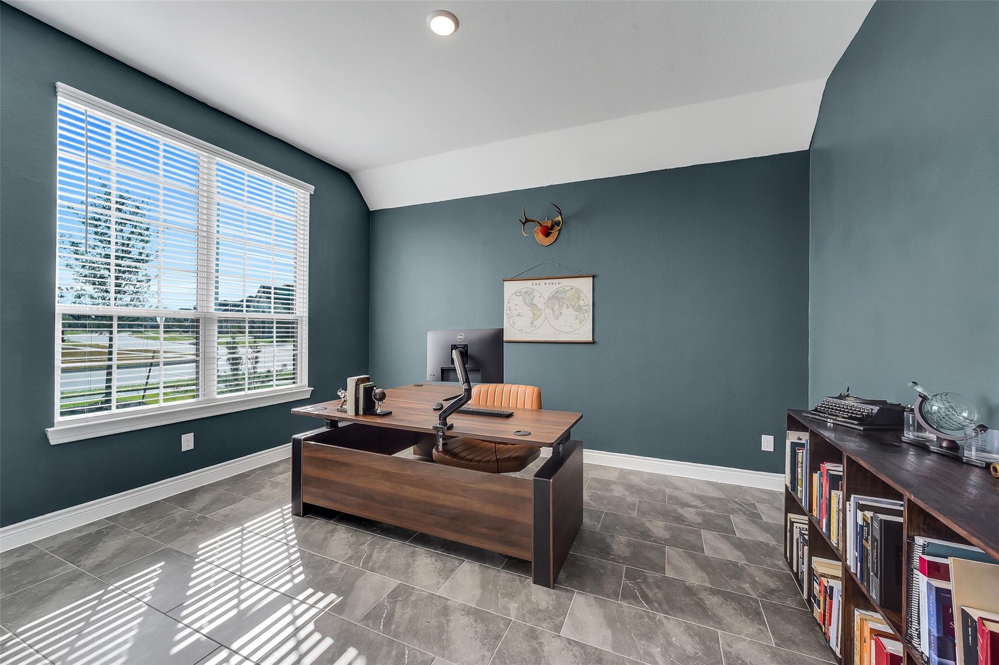 3703 Bolsover Drive