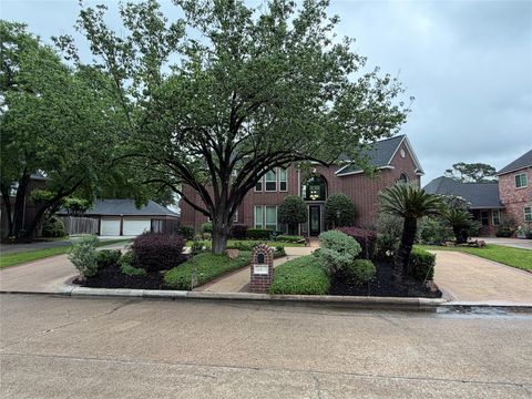 Photo of 14122 Champion Village Drive, Houston, TX 77069 (MLS # 14481575)