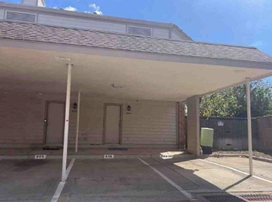 18240 Midway Road 806