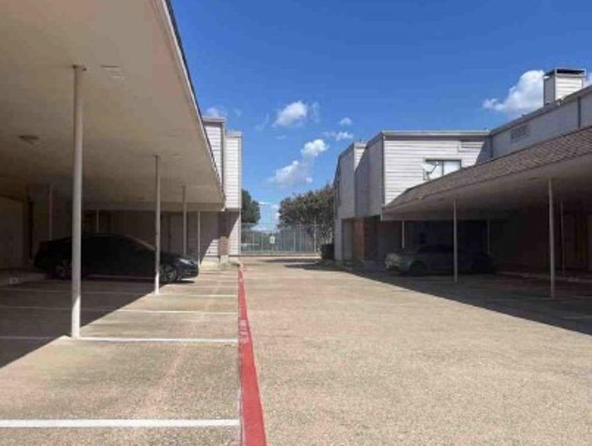 18240 Midway Road 806