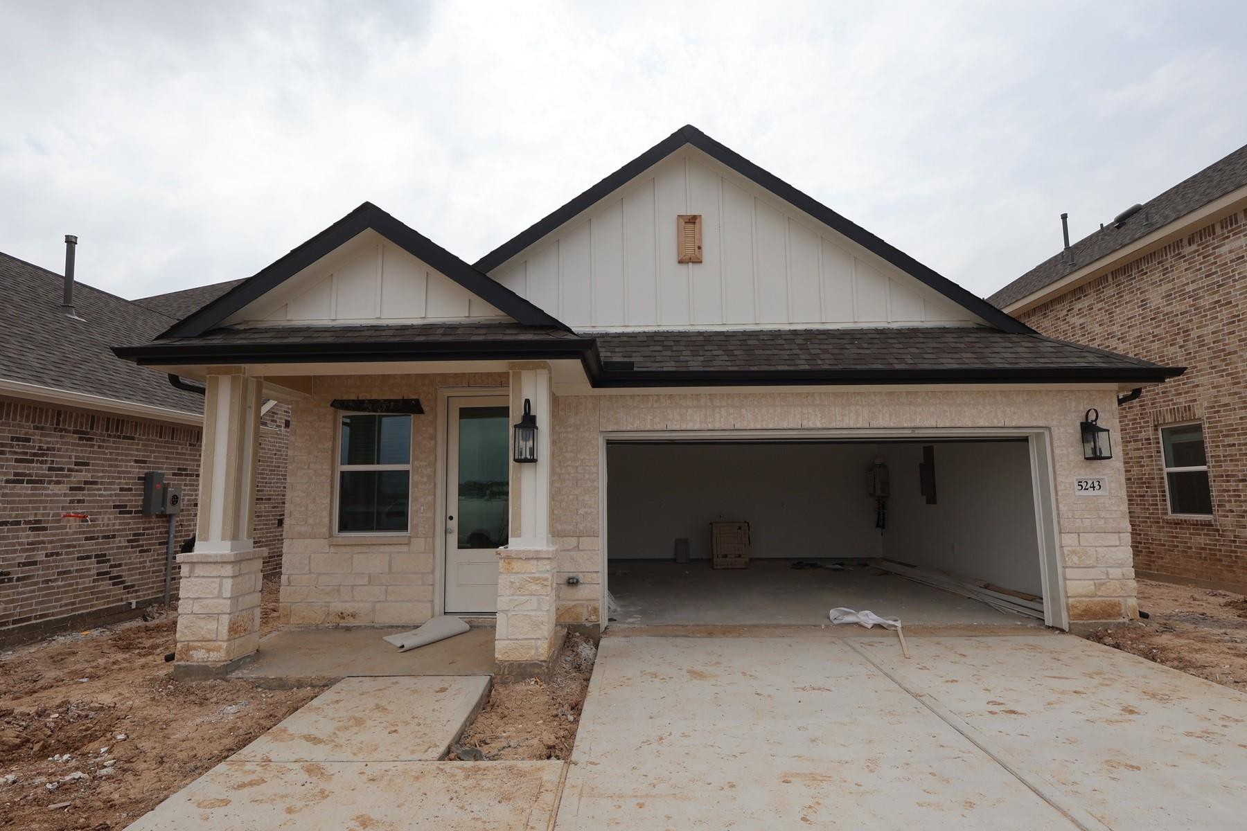 5243 Light Willow Lane