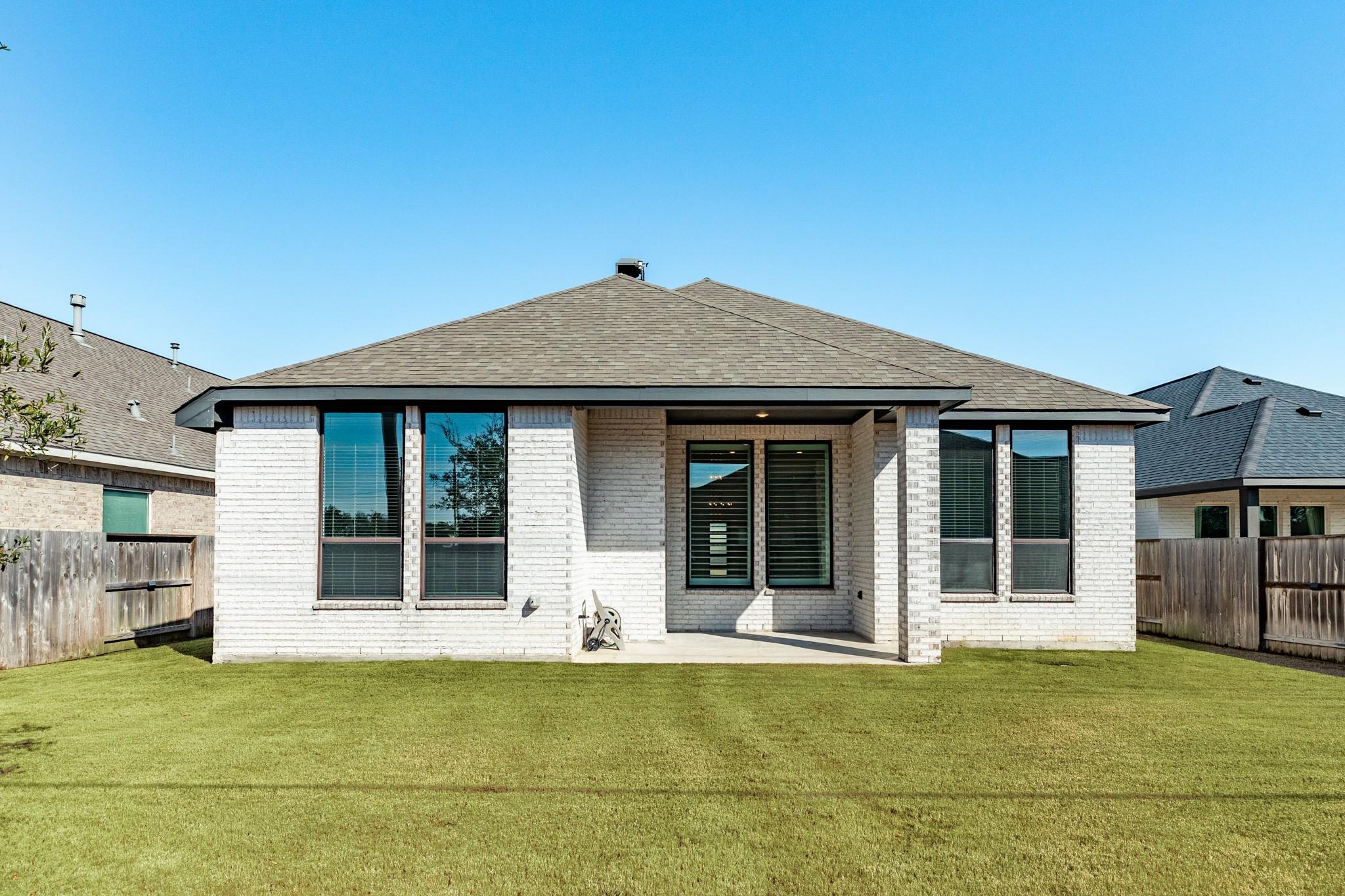 3806 Shackleton Court