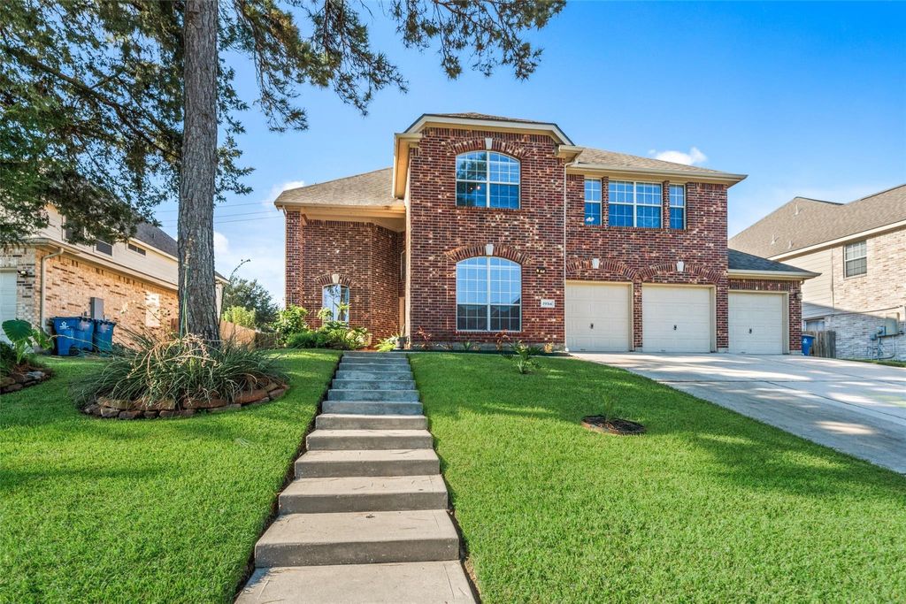 Photo of 19314 Aquatic Drive, Humble, TX 77346 (MLS # 45787531)