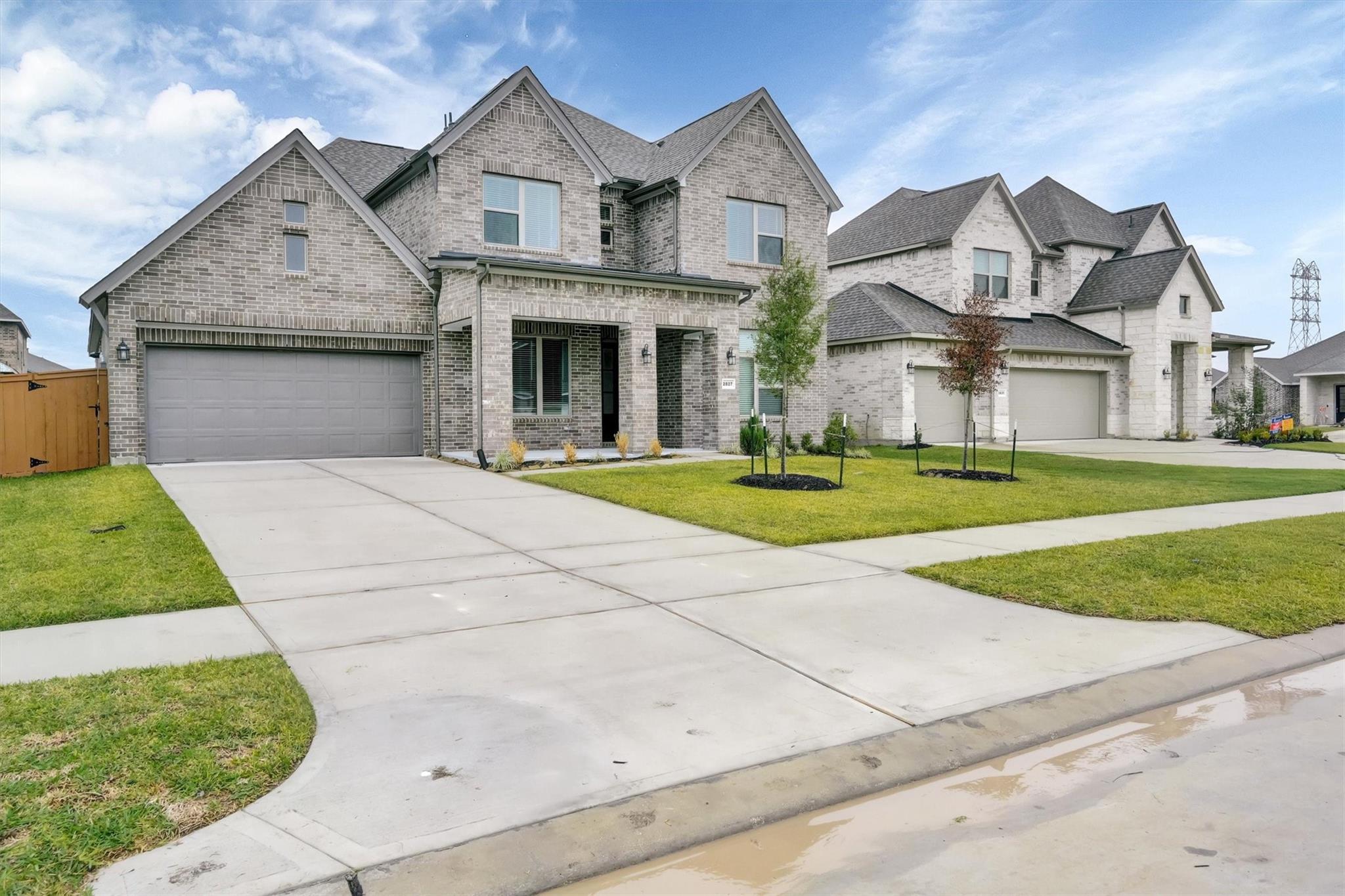 2827 Obsidian Drive