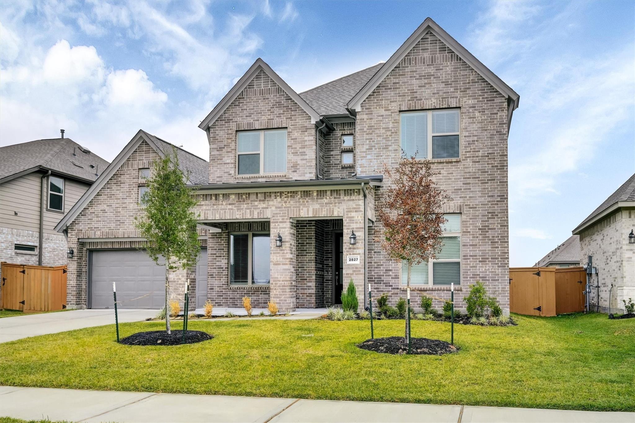 2827 Obsidian Drive