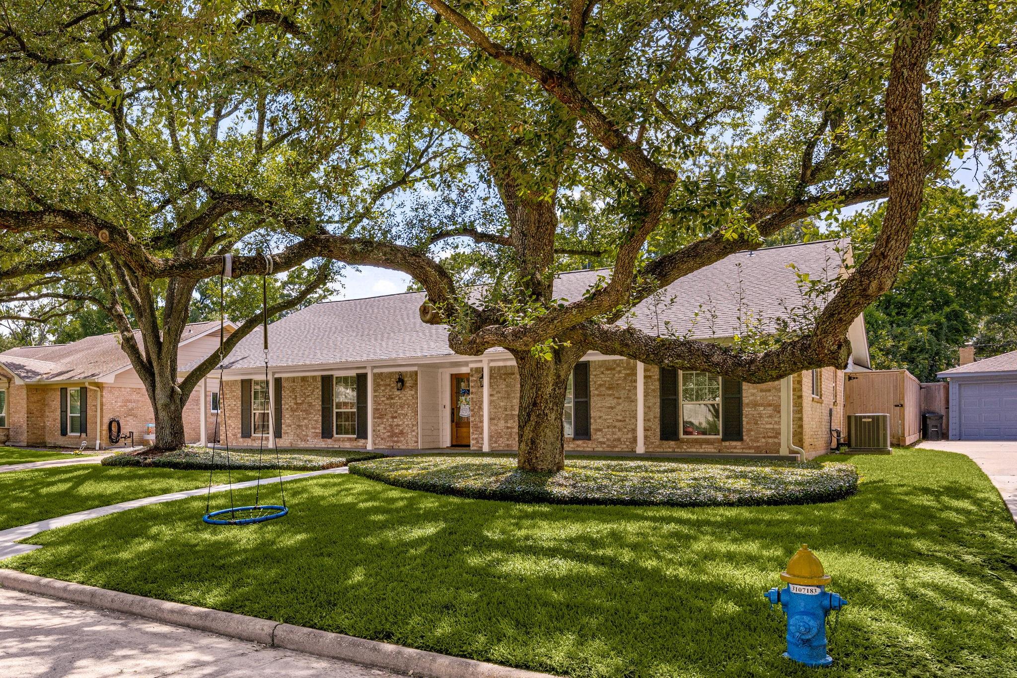 823 Pinesap Drive