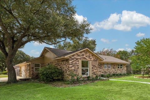 Photo of 4802 Elm Street, Pearland, TX 77581 (MLS # 61023989)
