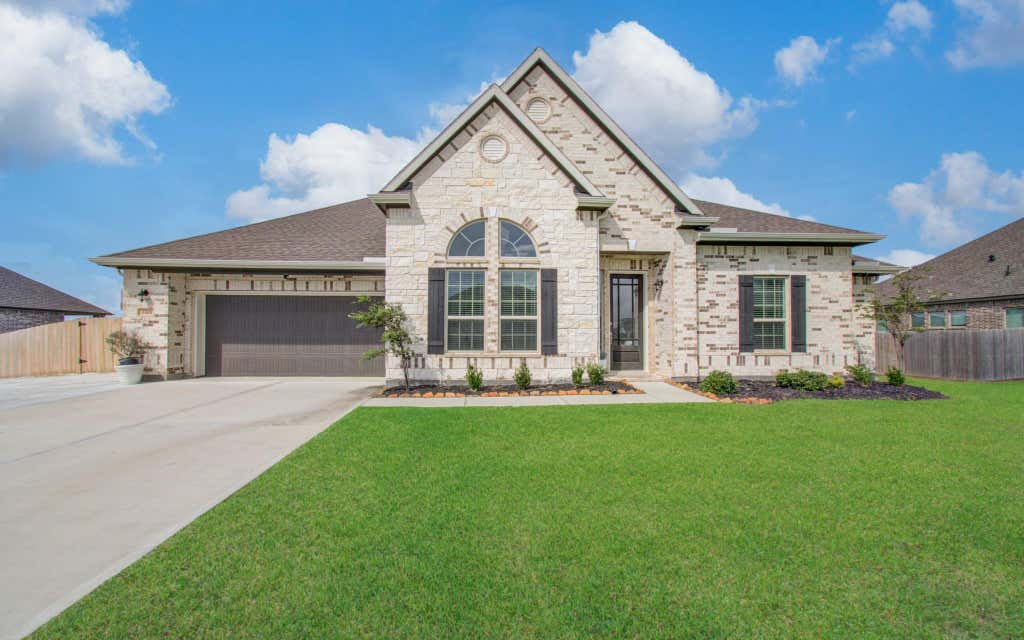 Photo of 7703 Chacon Place, Mont Belvieu, TX 77523 (MLS # 75640757)