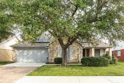 Photo of 2819 S Peach Hollow Circle, Pearland, TX 77584 (MLS # 25703449)
