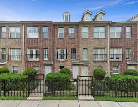 Photo of 1913 Gillette Street #C, Houston, TX 77006 (MLS # 21399809)