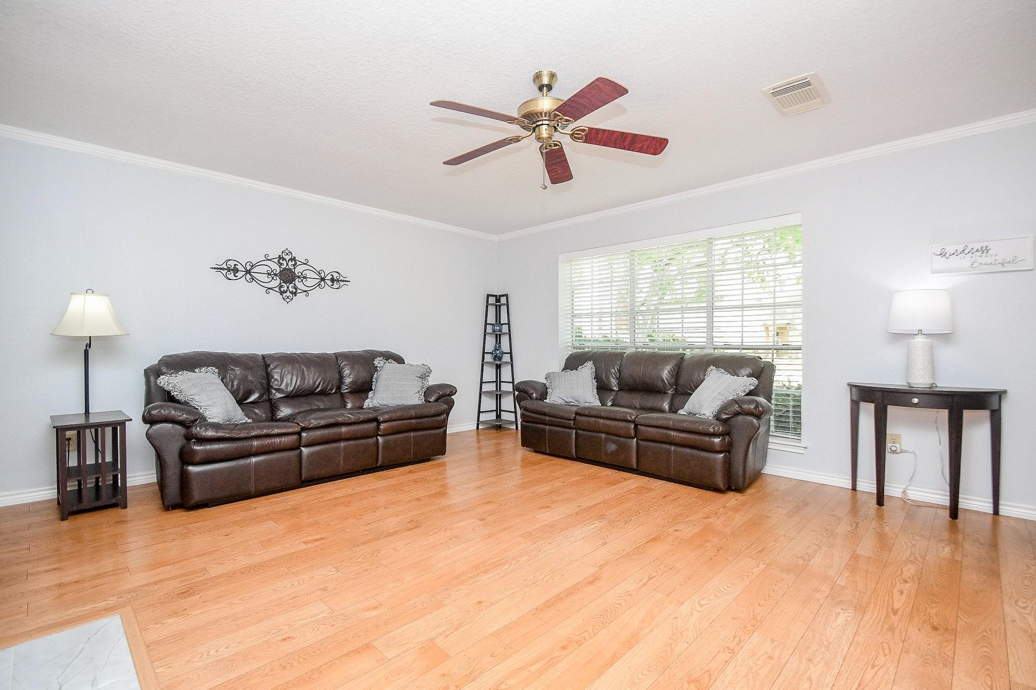 4015 Greenwood Drive