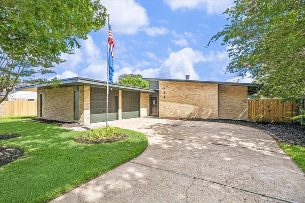 403 SHIRLEEN DR, SEABROOK, TX 77586 - Image b68e9b9005ebe702ec76f0ff3e5fbfa3/1929617605