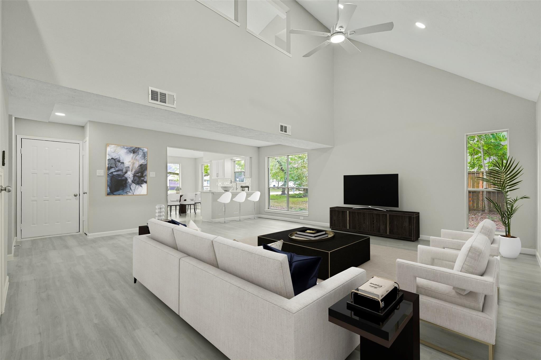 902 Essex Drive