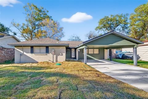 Photo of 7814 Pin Oak Road, Alvin, TX 77511 (MLS # 79323496)
