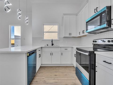 Tiny photo for 5126 Clover Street #A/B, Houston, TX 77033 (MLS # 51662290)