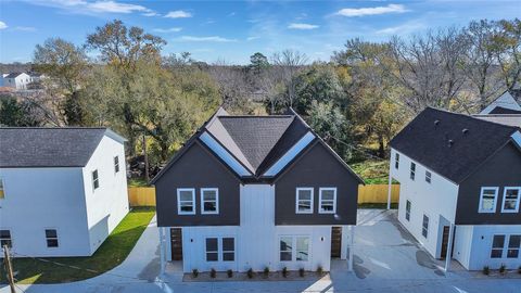 Photo of 5126 Clover Street #A/B, Houston, TX 77033 (MLS # 51662290)