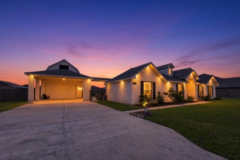 Photo of 3310 Bastian Road, Dickinson, TX 77539 (MLS # 79202672)