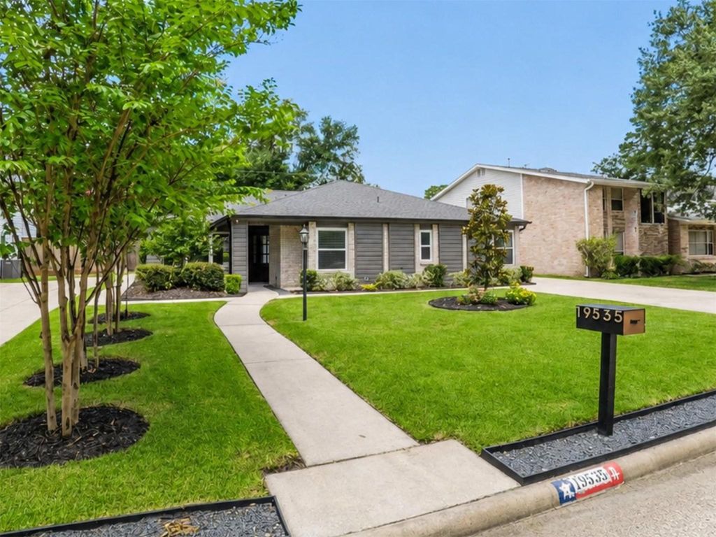 Photo of 19535 Dianeshire Drive, Spring, TX 77388 (MLS # 38055757)