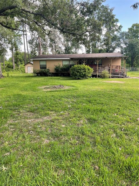 Photo of 432 County Road 308, Cleveland, TX 77327 (MLS # 61623171)