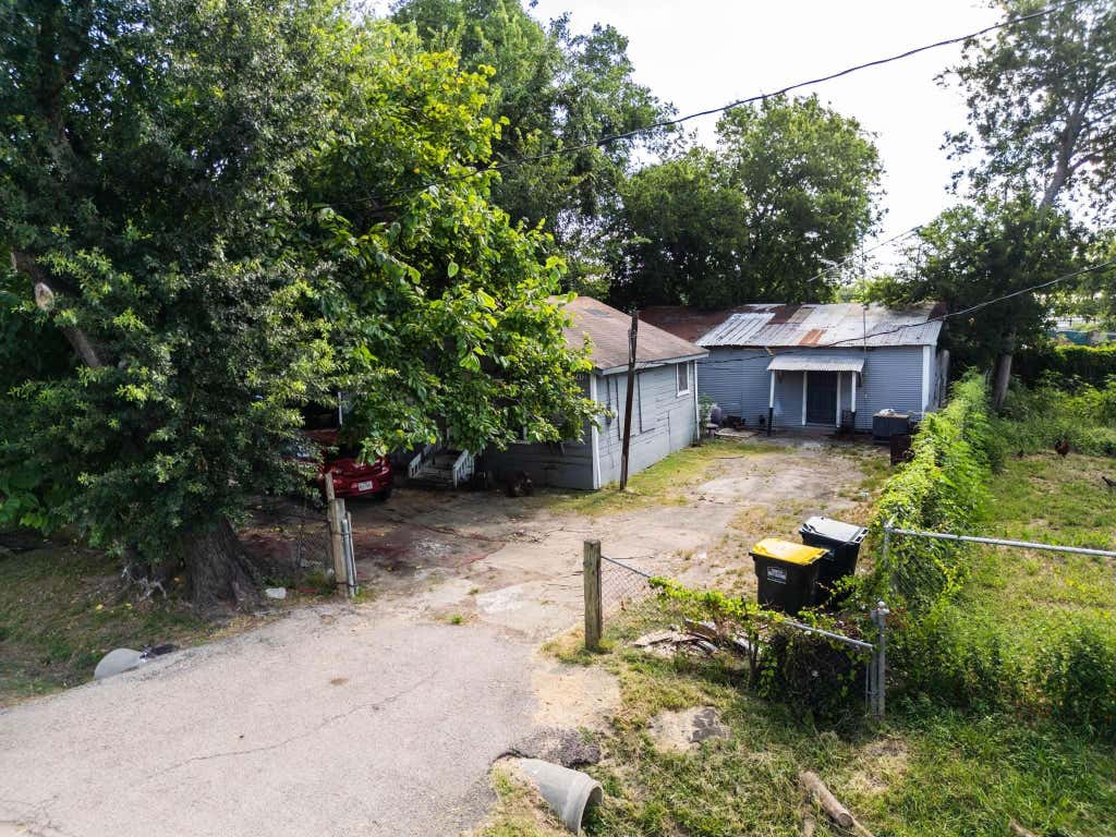 Photo of 412 S San Jacinto Street, Conroe, TX 77301 (MLS # 71166890)