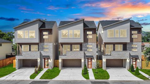 Photo of 322 35 Th Street St, Houston, TX 77018 (MLS # 2678326)