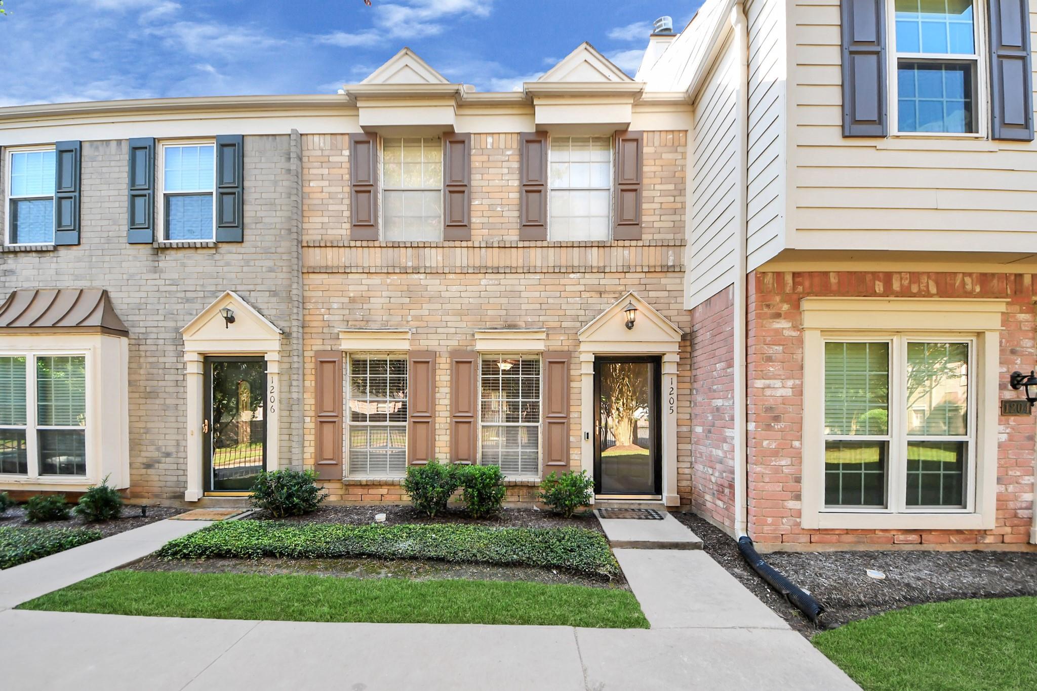 2910 Grants Lake Boulevard 1205