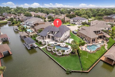 Photo of 2006 Ketch Court, Seabrook, TX 77586 (MLS # 38804317)