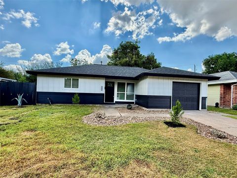 2806 Raymond Street Pasadena TX 77506