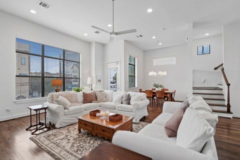 Photo of 1514 Beall Street, Houston, TX 77008 (MLS # 37131694)