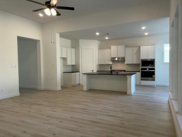 487 Hunters Crossing Drive