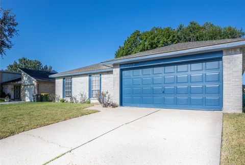 Photo of 1010 Woodbridge Avenue, Pearland, TX 77584 (MLS # 86317399) Photo of 1010 Woodbridge Avenue, Pearland, TX 77584 (MLS # 86317399)