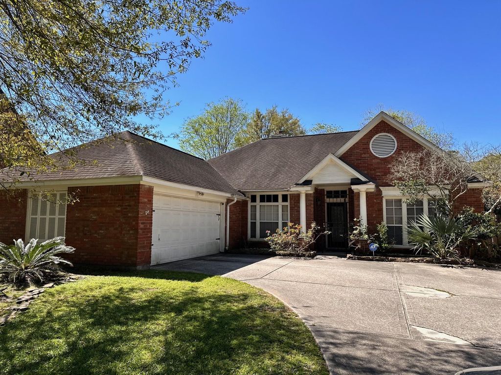 Photo of 5317 Shady Maple Drive, Houston, TX 77339 (MLS # 49327772)